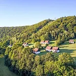 別荘 Valley Park 9 By Interhome Stárkov